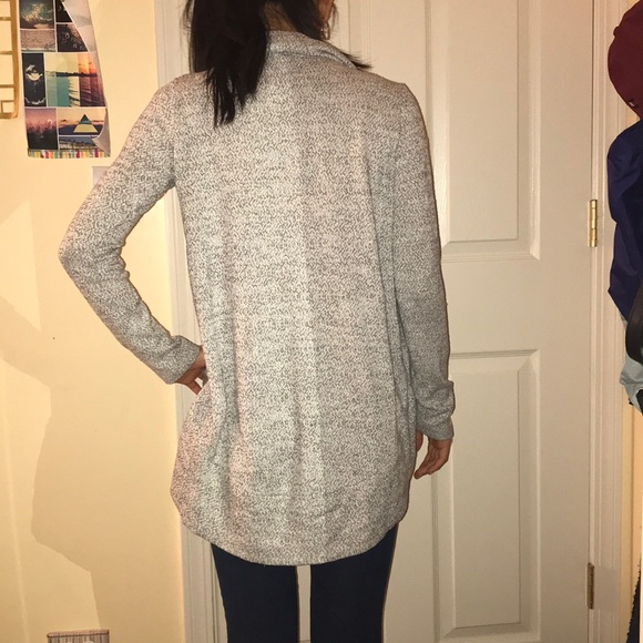 Gray knit cardigan - Picture 3 of 3